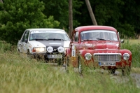 Volvo 740 GL hinter Volvo PV 544 Sport