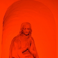 Figur an der Gastkirche