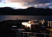 Fjordsprung mit einer der vielen Fähren